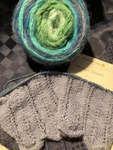 Lochmusterschal